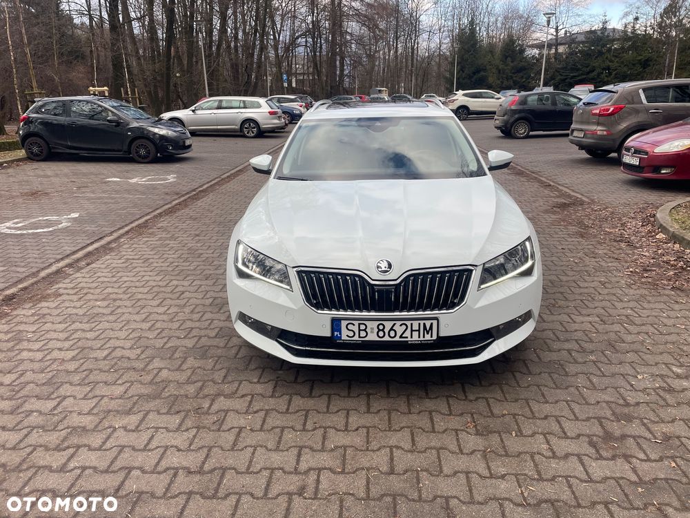 Skoda Superb 2.0 TDI Style DSG - 2