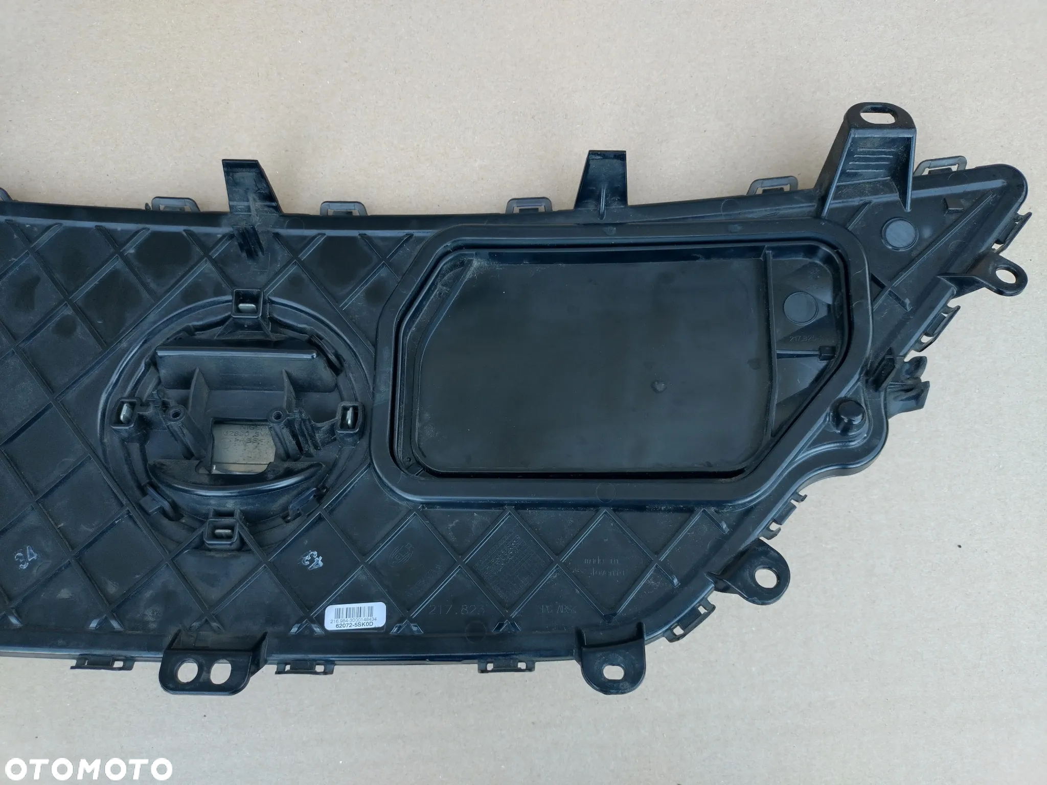 NISSAN LEAF II 17- GRILL ATRAPA 62072-5SK0D ORYGINAŁ STAN BDB! - 6