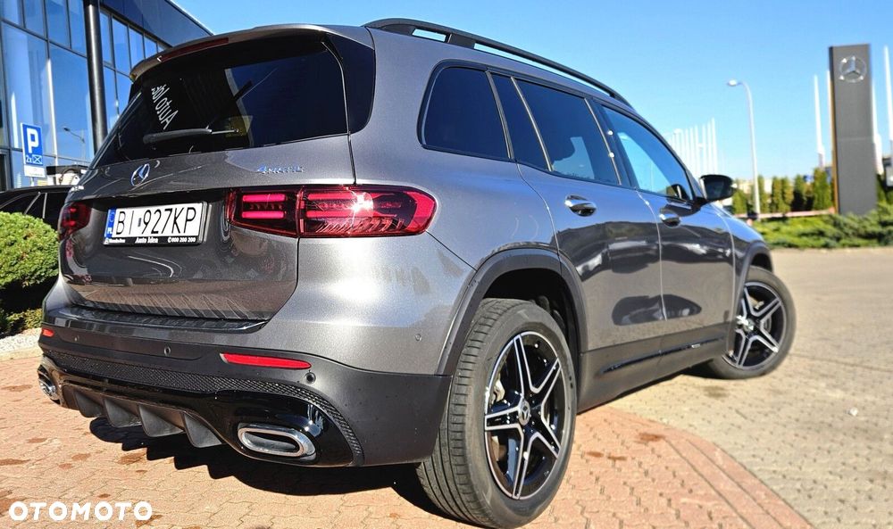 Mercedes-Benz GLB 220 mHEV 4-Matic AMG Line 8G-DCT - 6