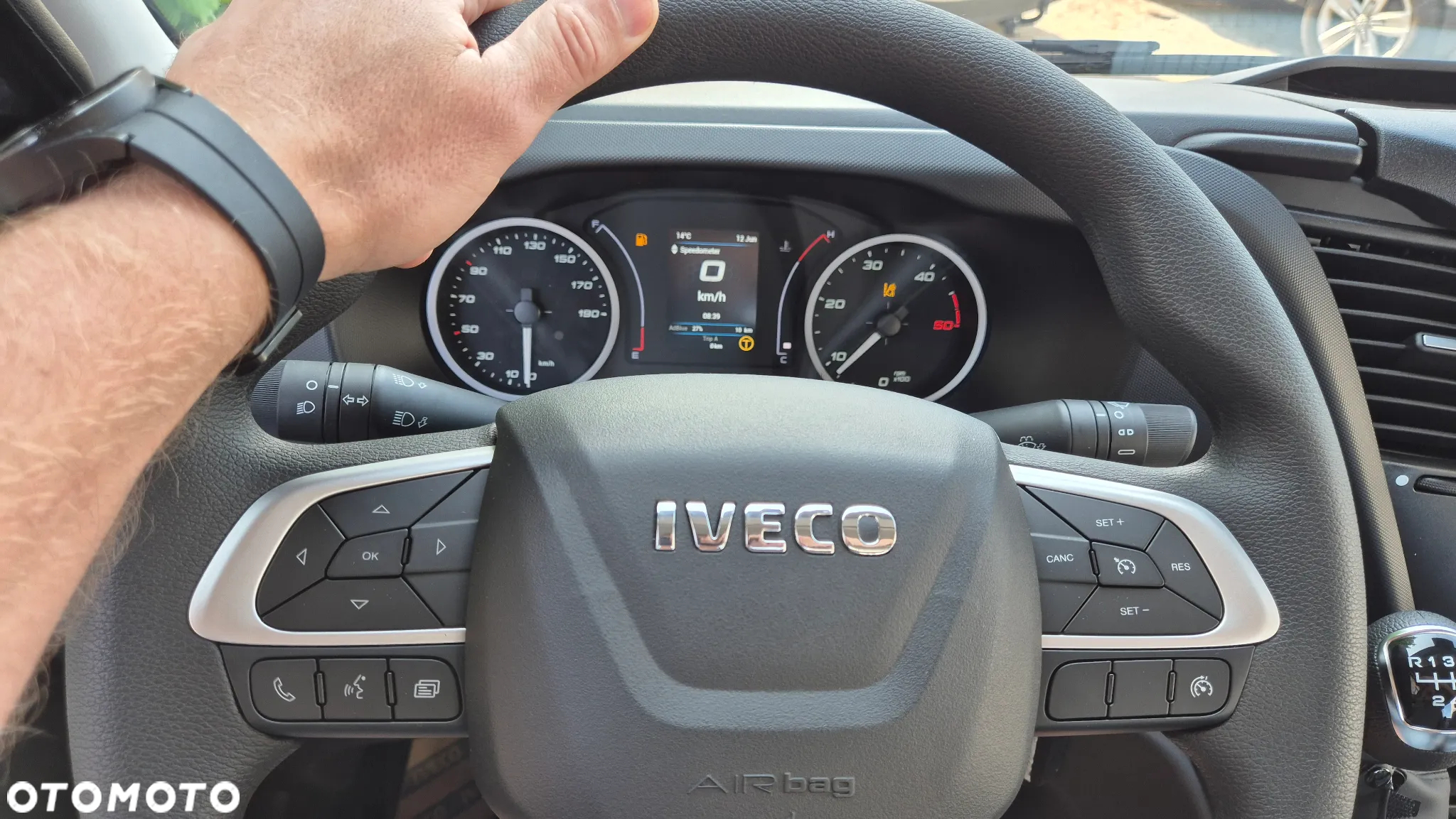 Iveco 70C18 - 8