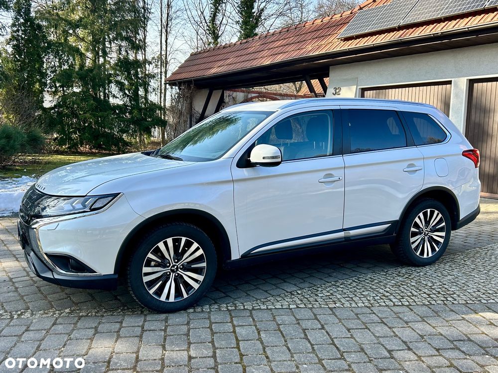 Mitsubishi Outlander 2.0 2WD CVT Diamant+ - 2