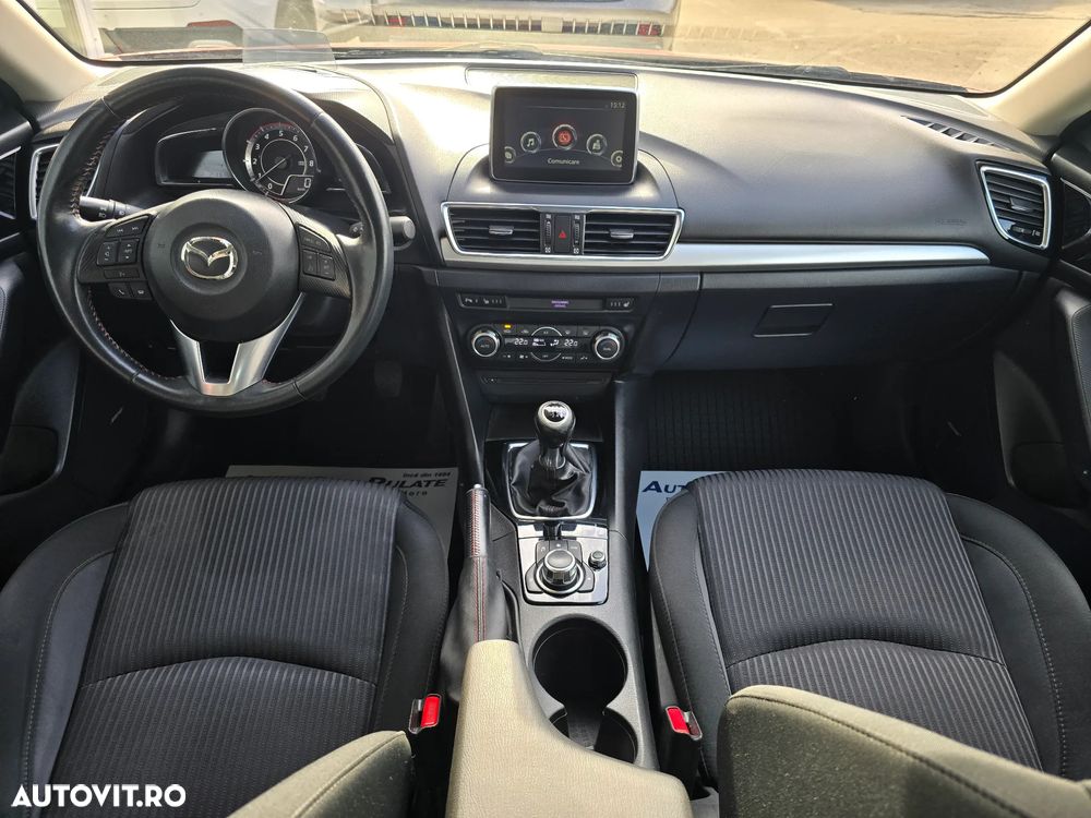 Mazda 3 G120 Revolution - 8