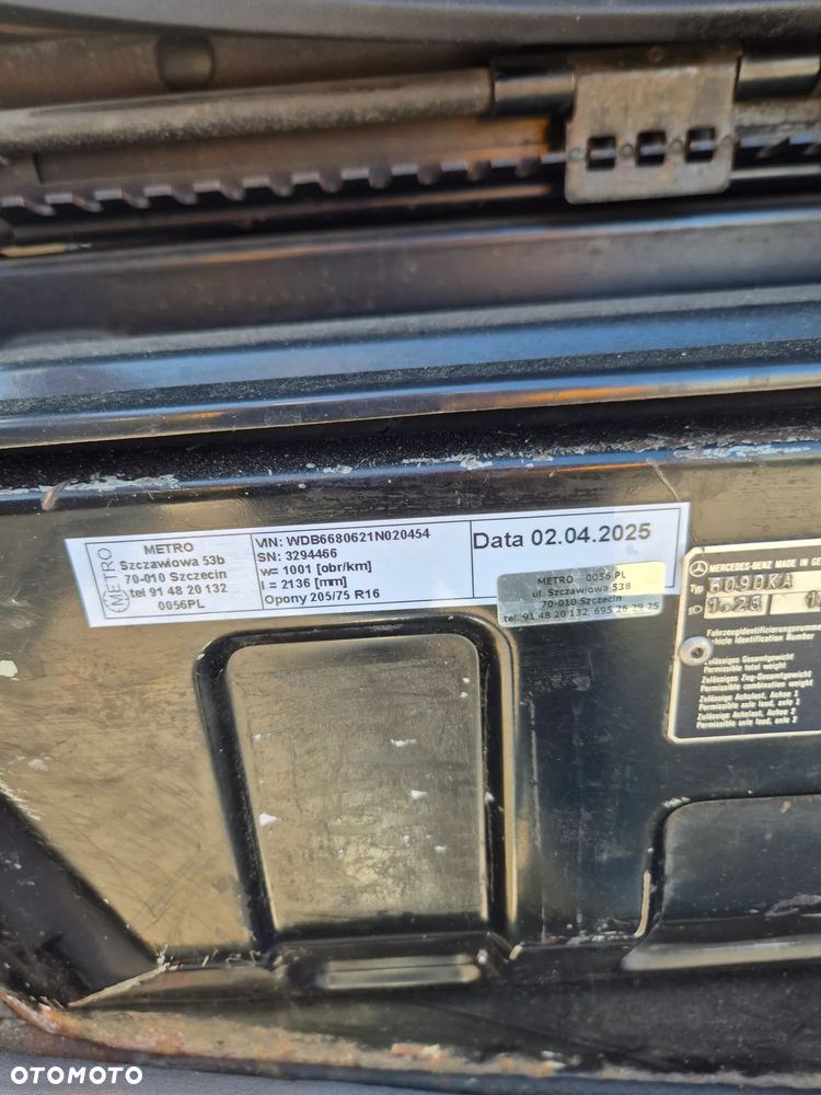 Mercedes-Benz 609 - 9