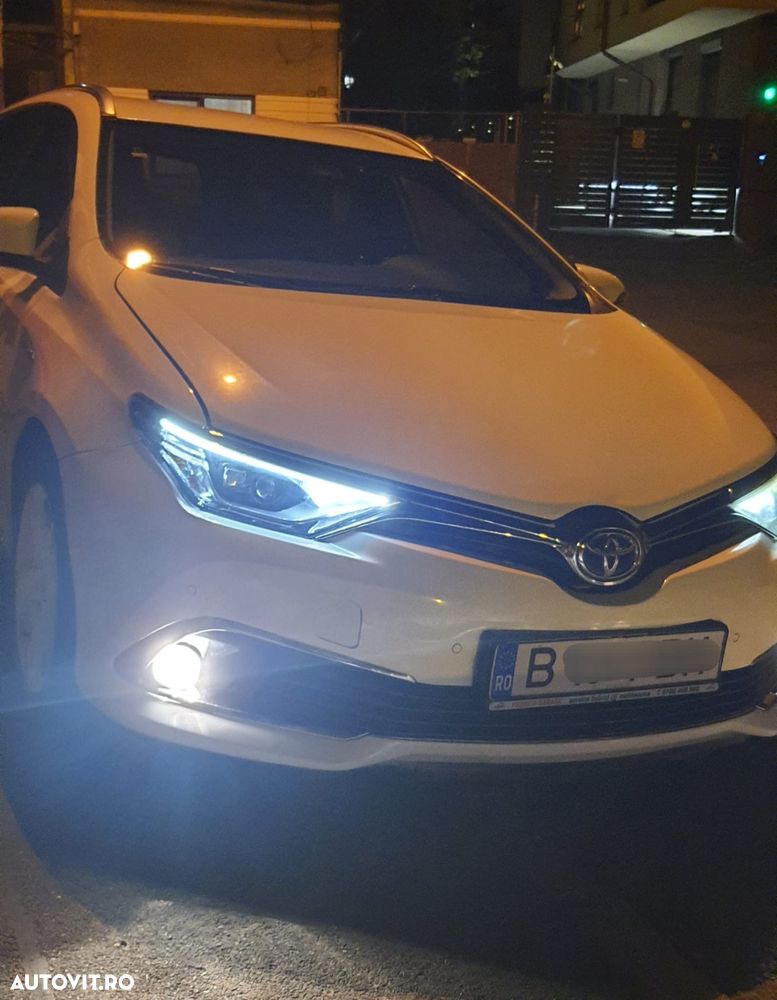 Toyota Auris - 2