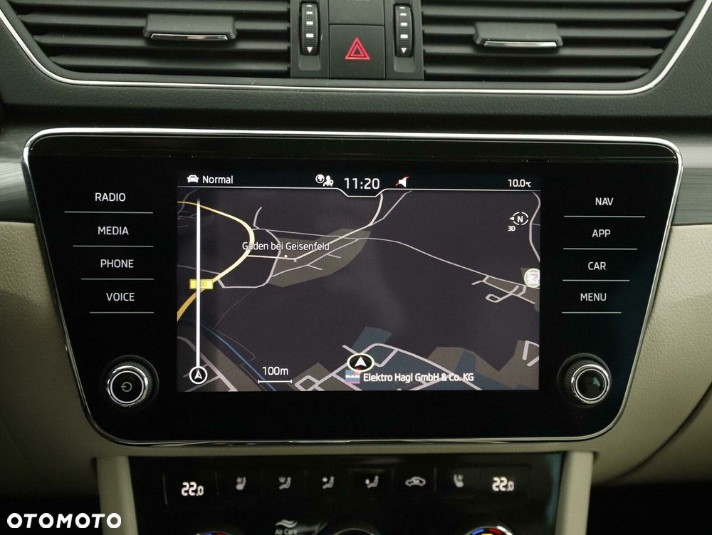 Skoda Superb 2.0 TDI SCR Style DSG - 22