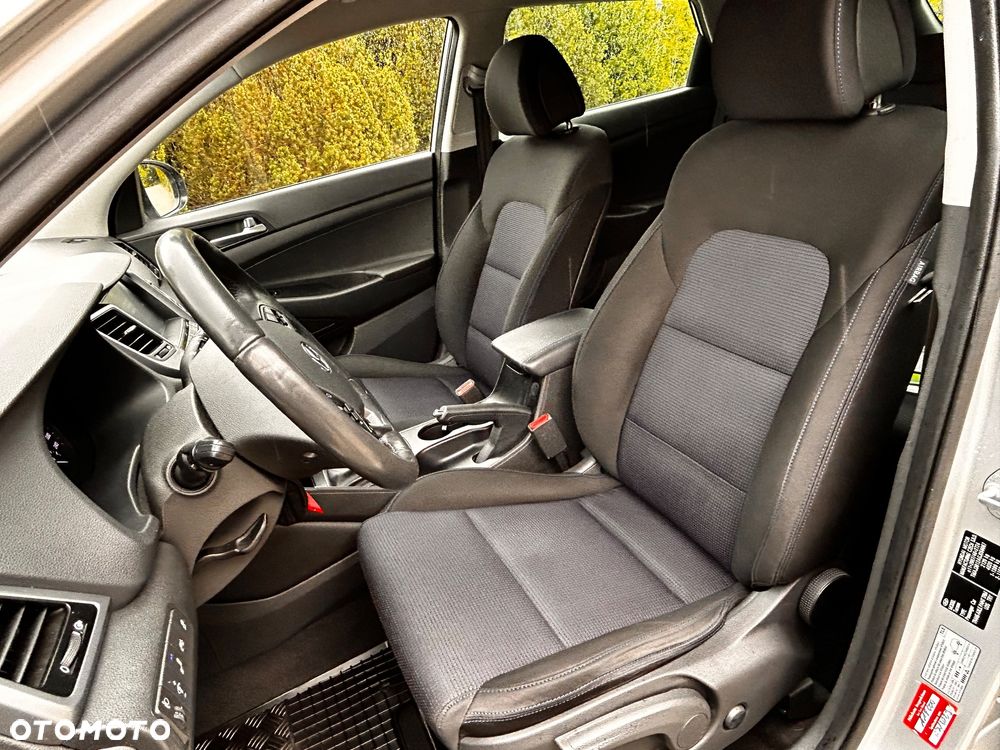 Hyundai Tucson 1.6 Turbo 2WD Navi - 24