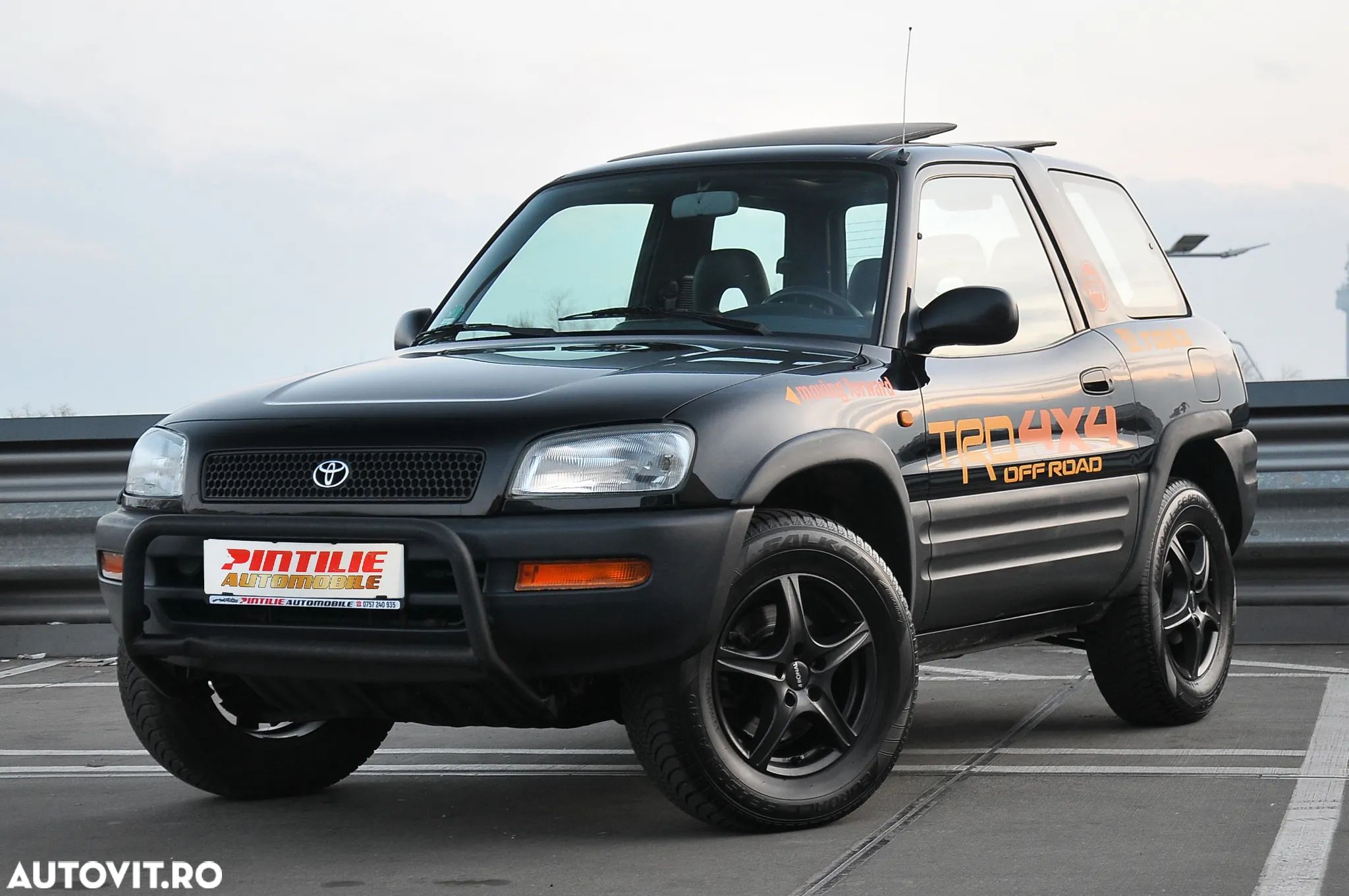 Toyota RAV4 4x4 - 1