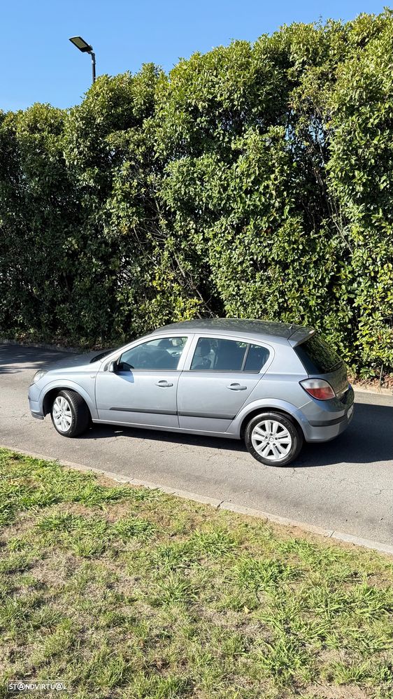 Opel Astra 1.3 CDTi Edition - 3