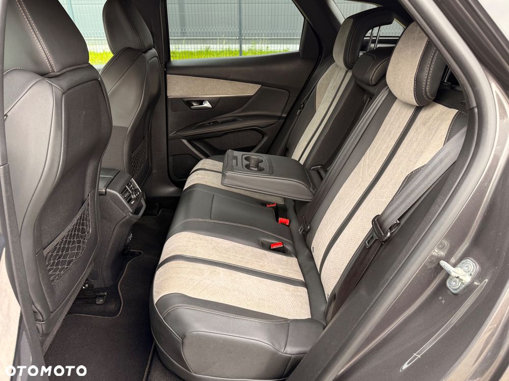 Peugeot 3008 1.6 PureTech Hybrid4 PHEV GT S&S EAT8 - 29
