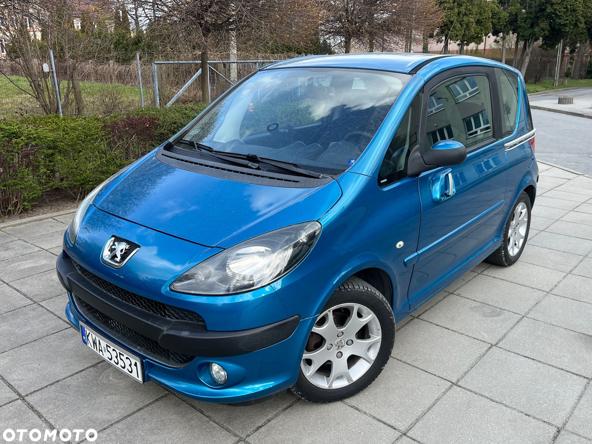 Peugeot 1007 1.4 Trendy - 1