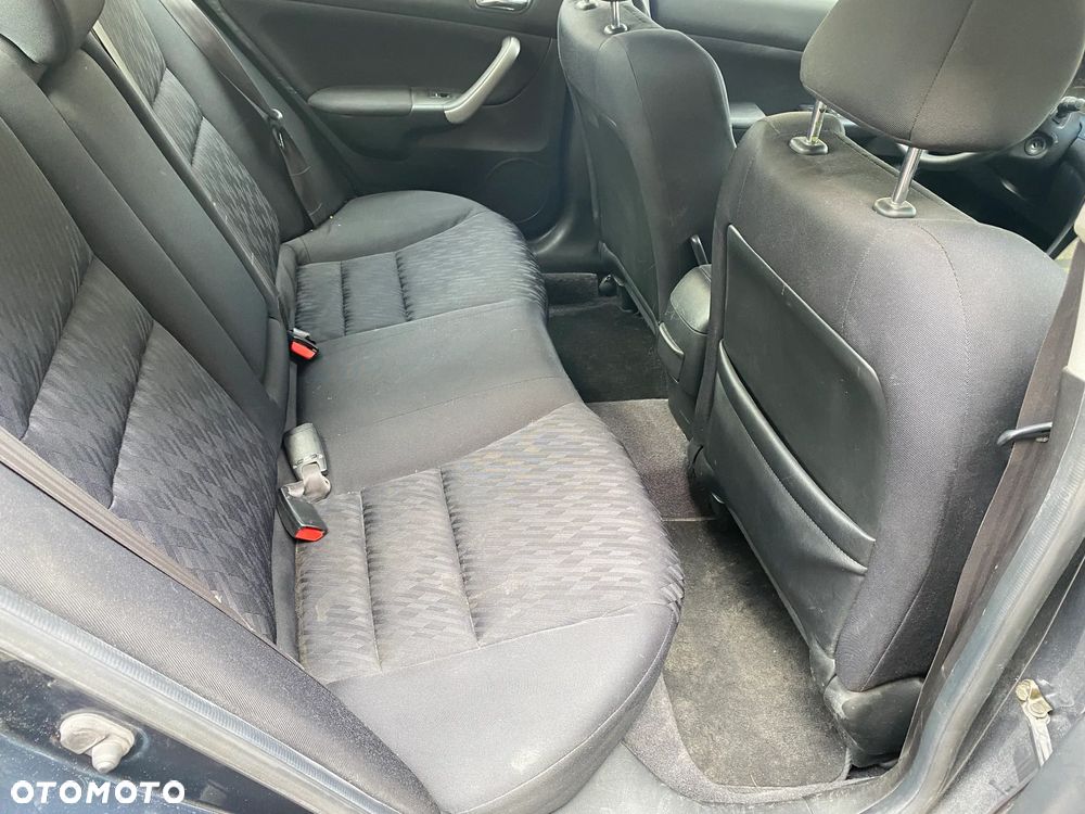Honda Accord 2.0 Comfort - 11