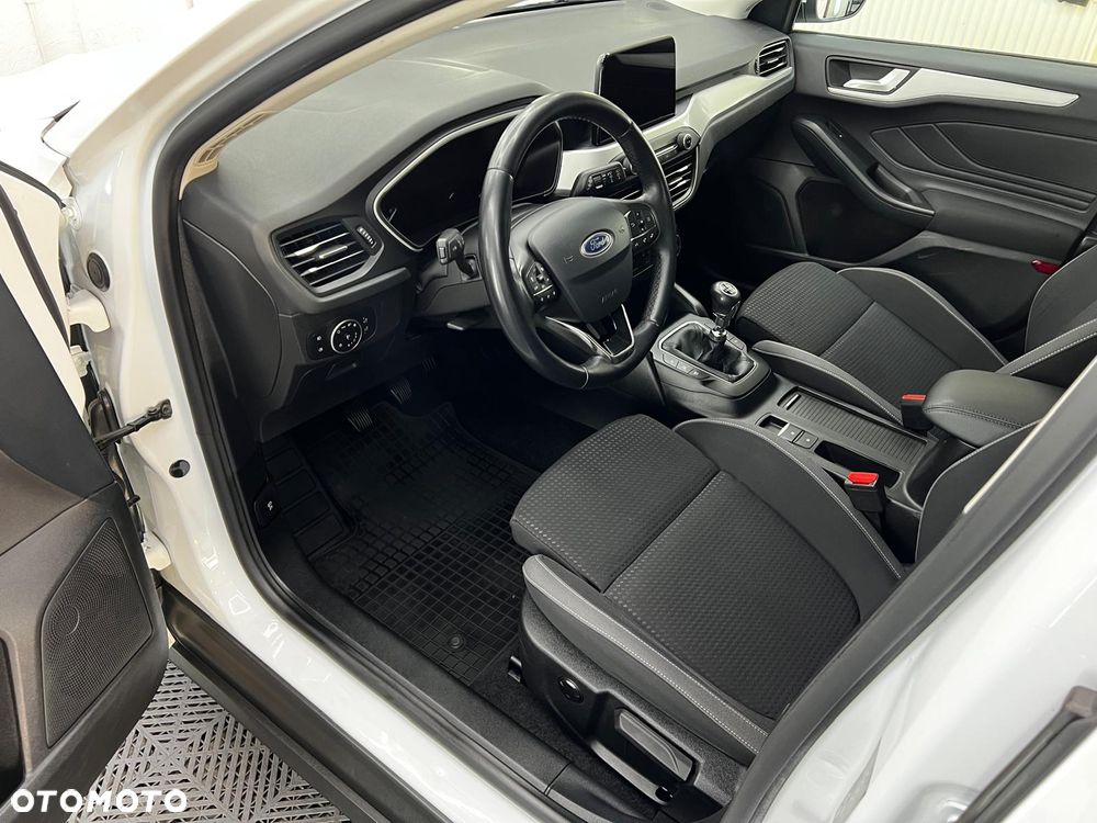 Ford Focus 1.5 EcoBlue STart-Stopp-System TITANIUM X - 36