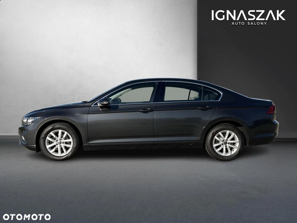 Volkswagen Passat - 2