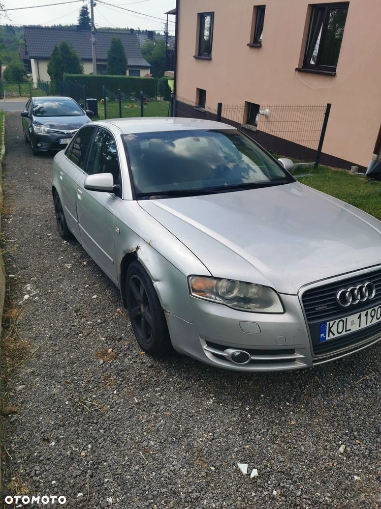 Audi A4 Limousine - 5