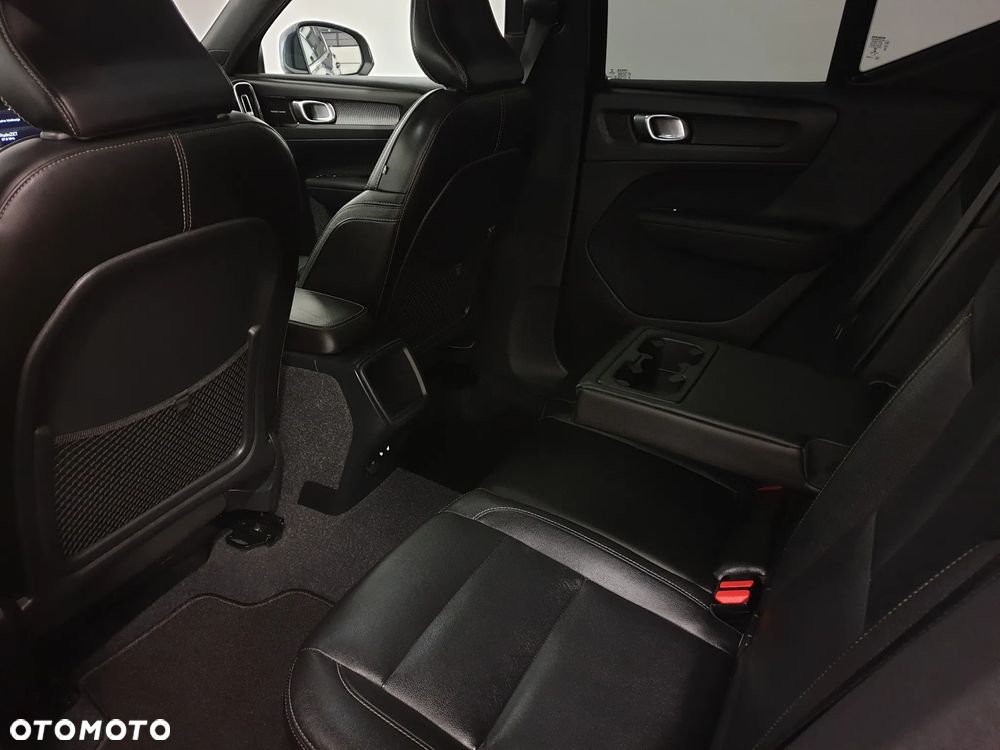 Volvo XC 40 D3 AWD Inscription - 28