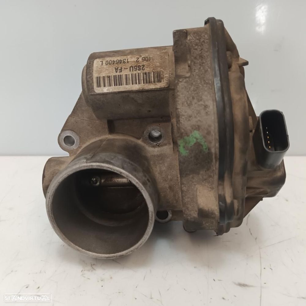 CORPO DE BORBOLETAS FORD FOCUS BERLINA CAP - 1