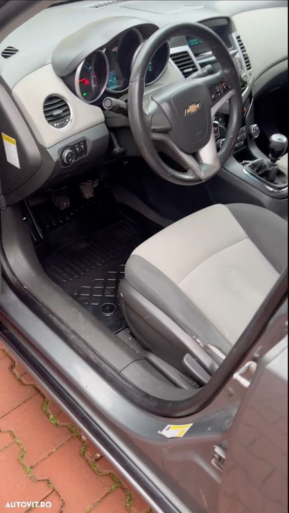 Chevrolet Cruze 1.6 LS Plus G2 - 5