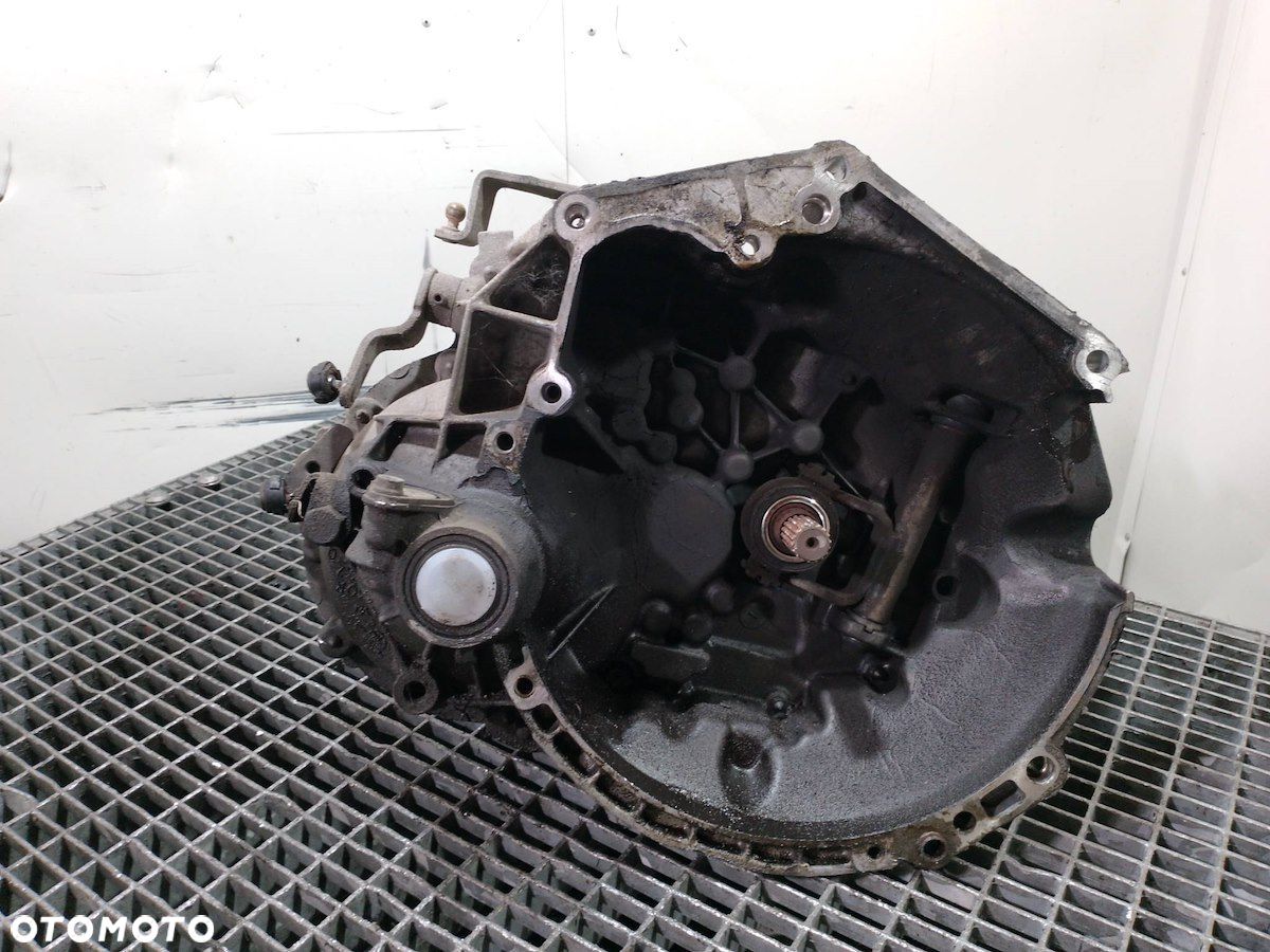 SKRZYNIA BIEGÓW MANUALNA PEUGEOT 206 PLUS 20CQ83 1.1 8V - 1