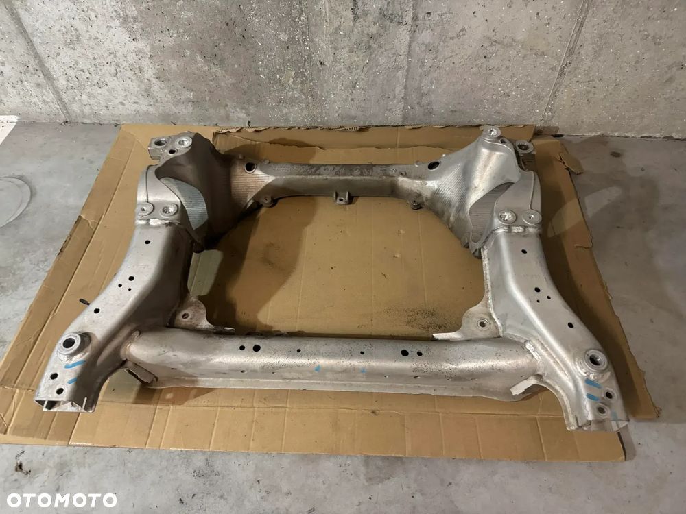 Sanki przednie Mercedes C klasa w206 - 1