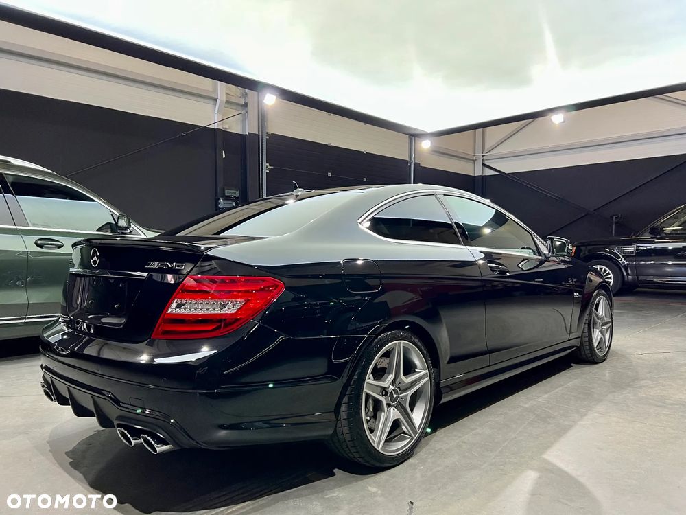 Mercedes-Benz Klasa C 63 AMG Coupe AMG SPEEDSHIFT MCT - 10