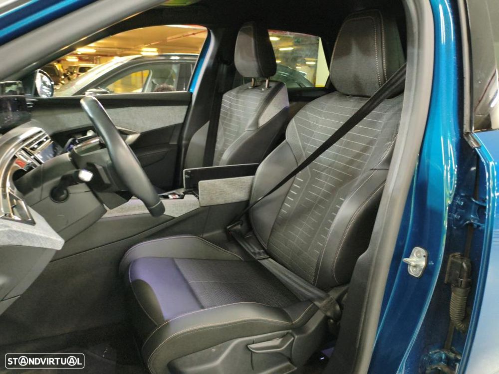 Peugeot E-3008 73 kWh Allure - 6