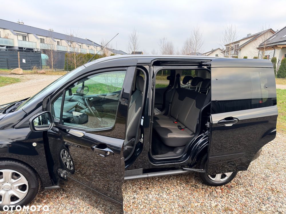 Ford Tourneo Courier 1.0 EcoBoost Titanium - 21