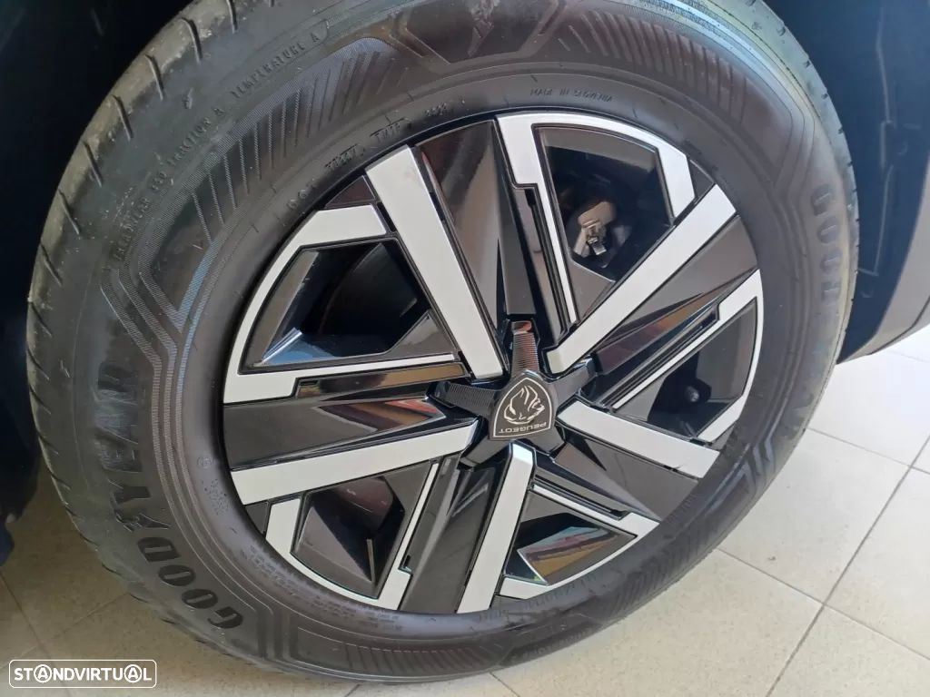Peugeot e-2008 54 kWh Active - 36