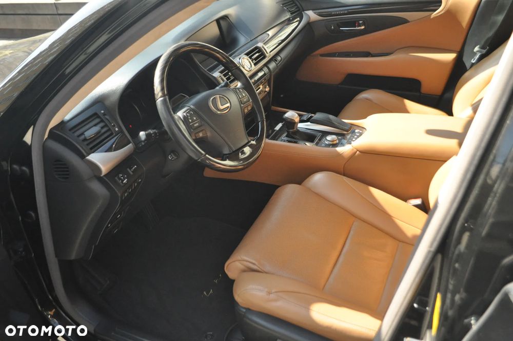 Lexus LS 460 Superior AWD EU6 - 13