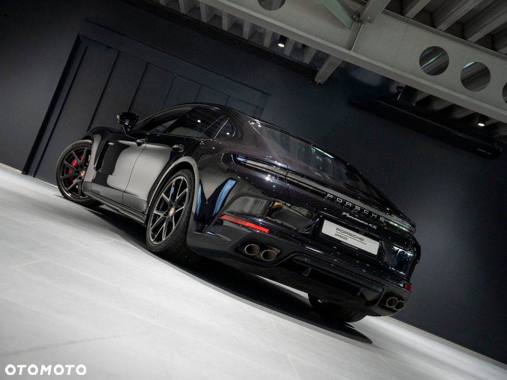 Porsche Panamera - 17