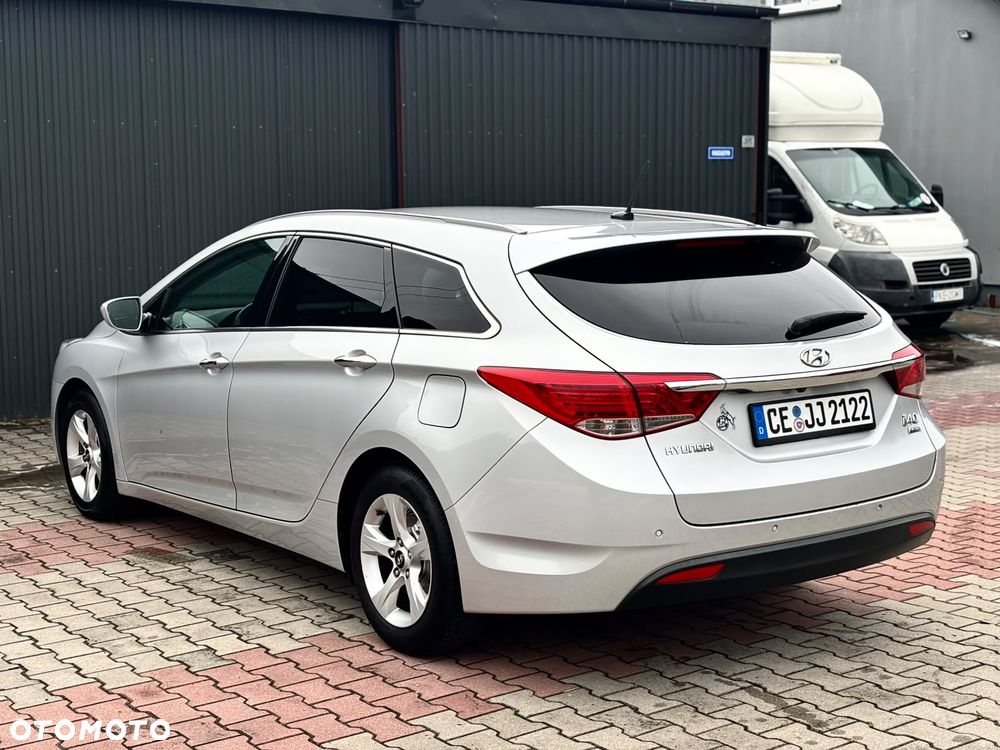 Hyundai i40 i40cw 1.7 CRDi Fifa World Cup Edition - 8
