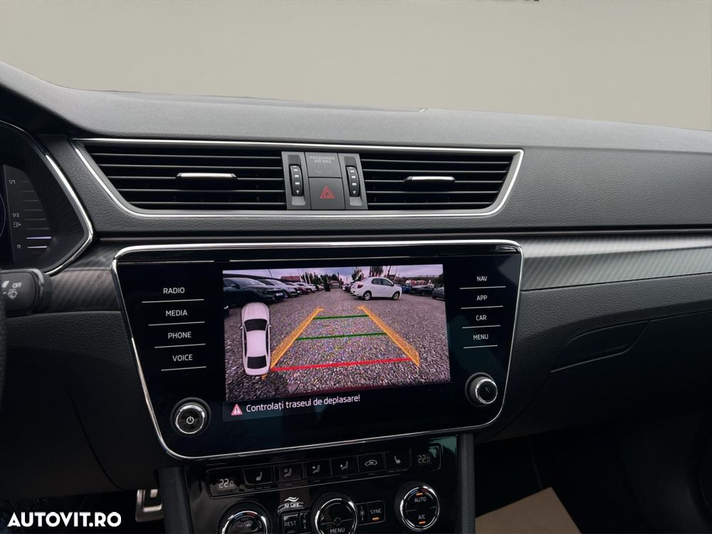 Skoda Superb 2.0 TDI DSG Sportline - 26
