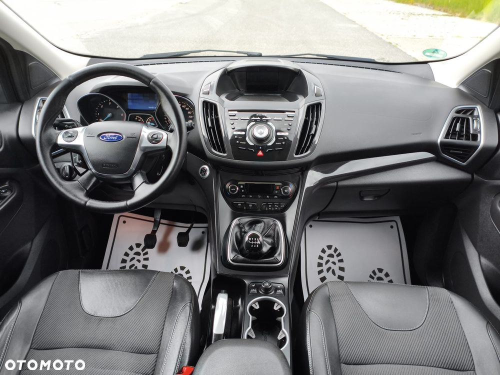 Ford Kuga 2.0 TDCi 4x4 Titanium - 28