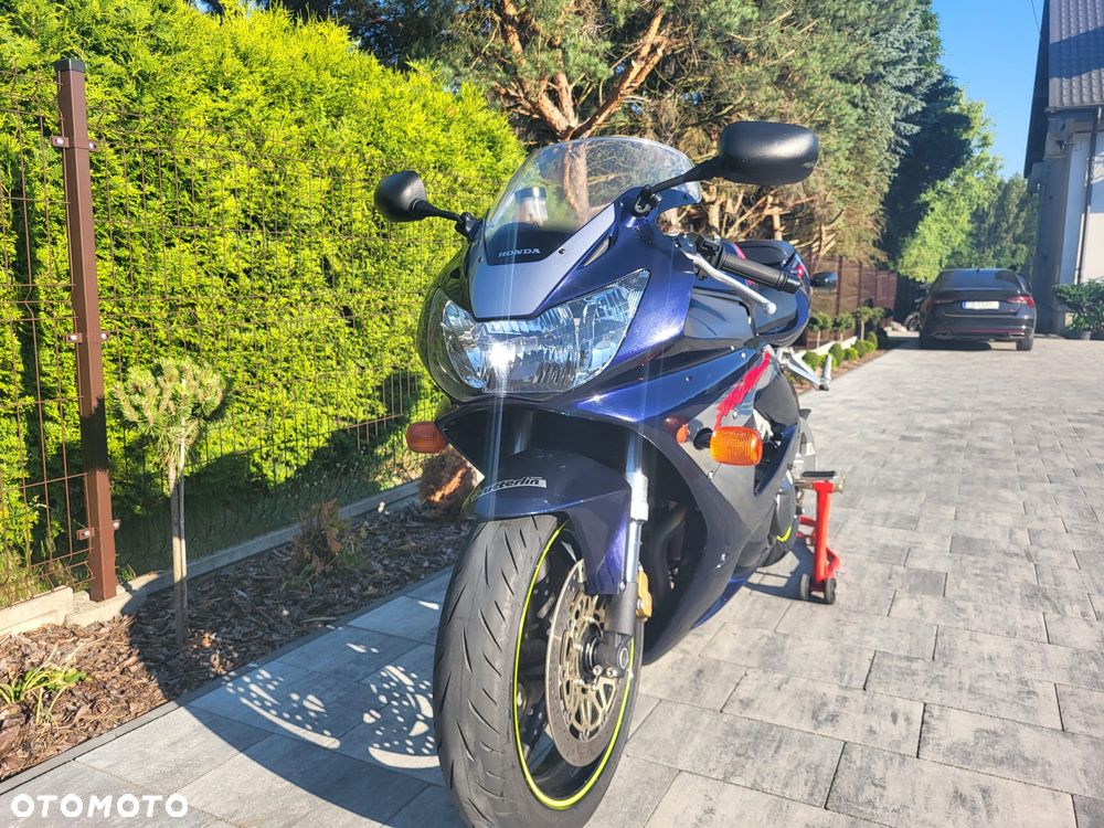 Honda CBR - 13