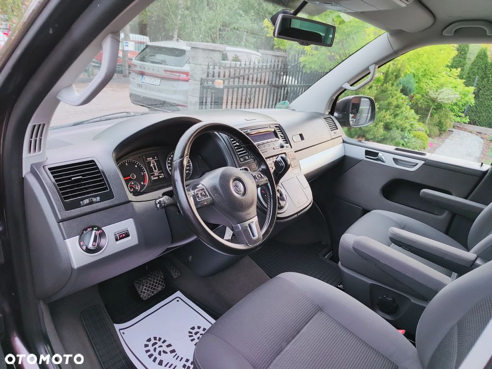 Volkswagen Multivan - 18
