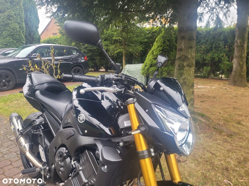 Yamaha FZ8 - 4