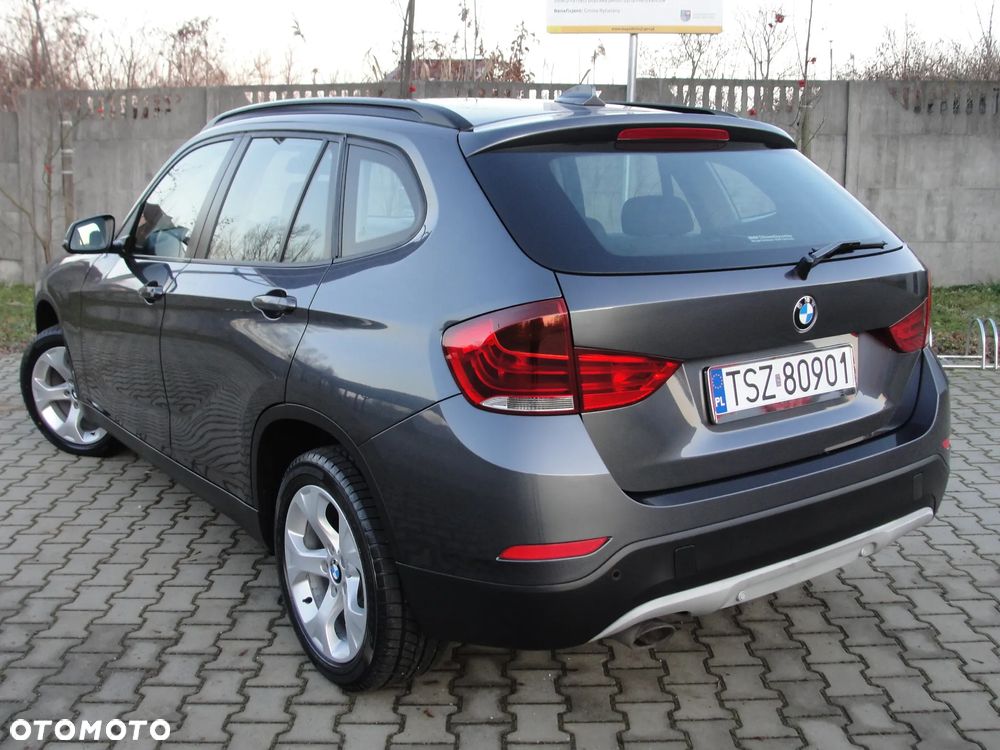 BMW X1 xDrive20d xLine - 12