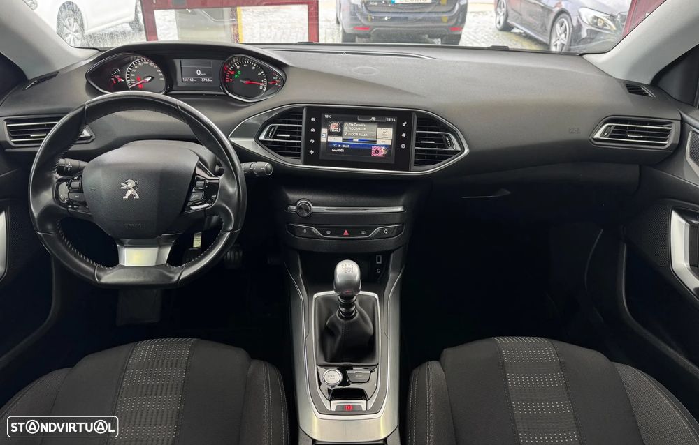 Peugeot 308 1.2 PureTech Allure J18 - 13