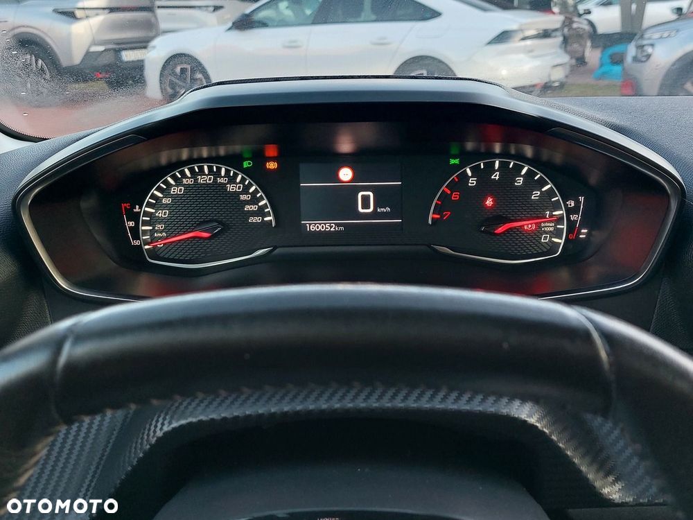 Peugeot 208 - 9