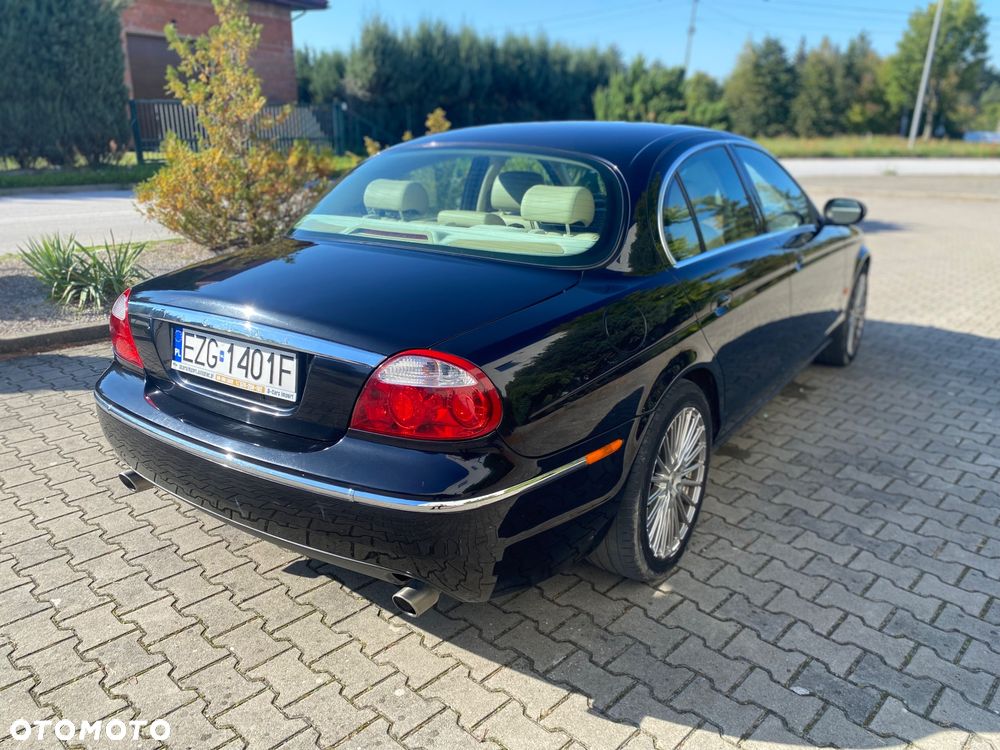 Jaguar S-Type 3.0 V6 Executive - 11