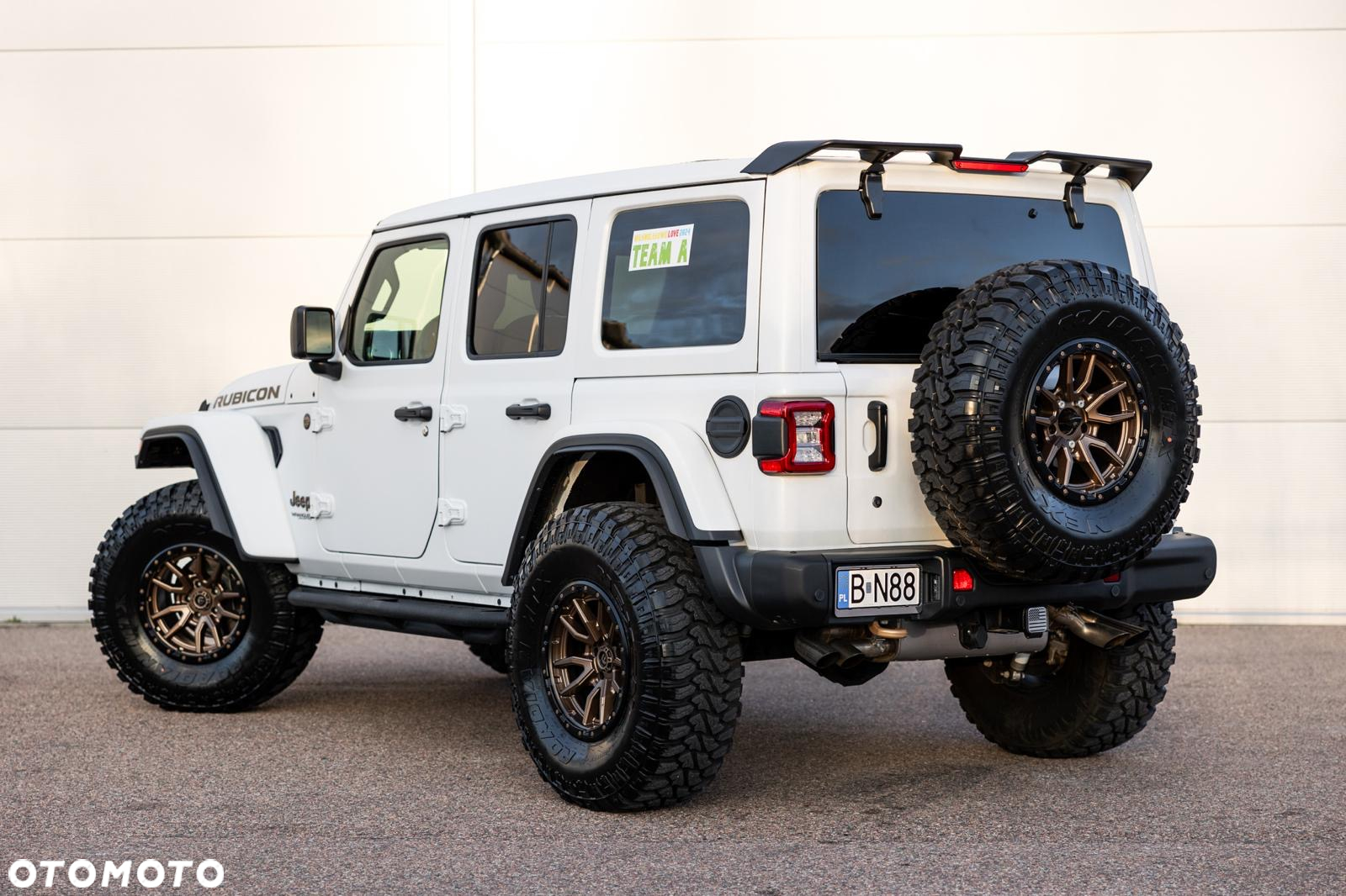 Jeep Wrangler - 6