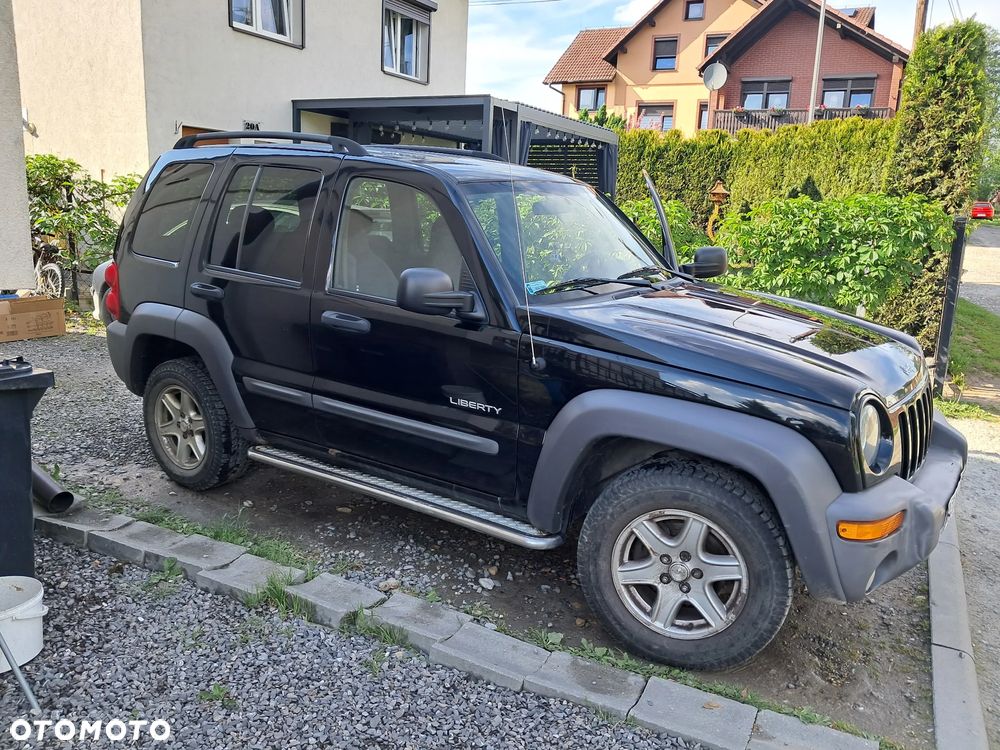 Jeep Liberty - 4