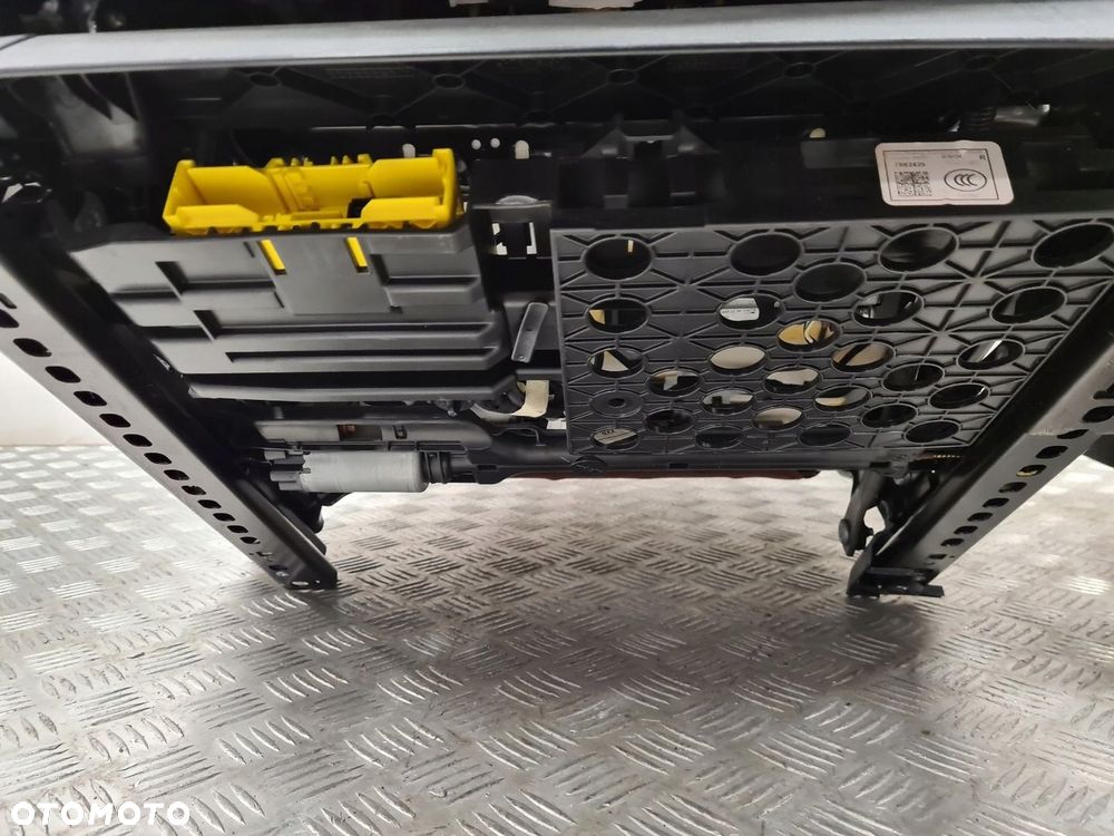 BMW X6 G06 ŚRODEK FOTELE KANAPA TUNEL BOCZKI TAPICERKA SKÓRA - 9