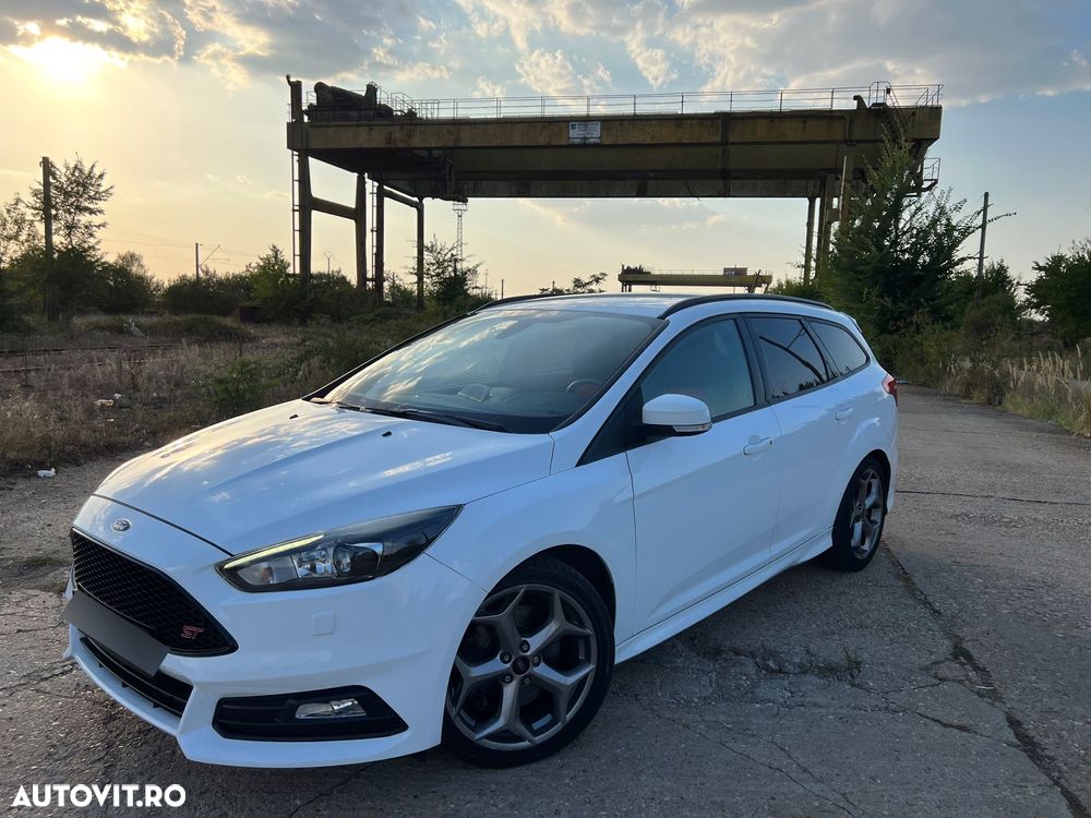 Ford Focus ST - 19