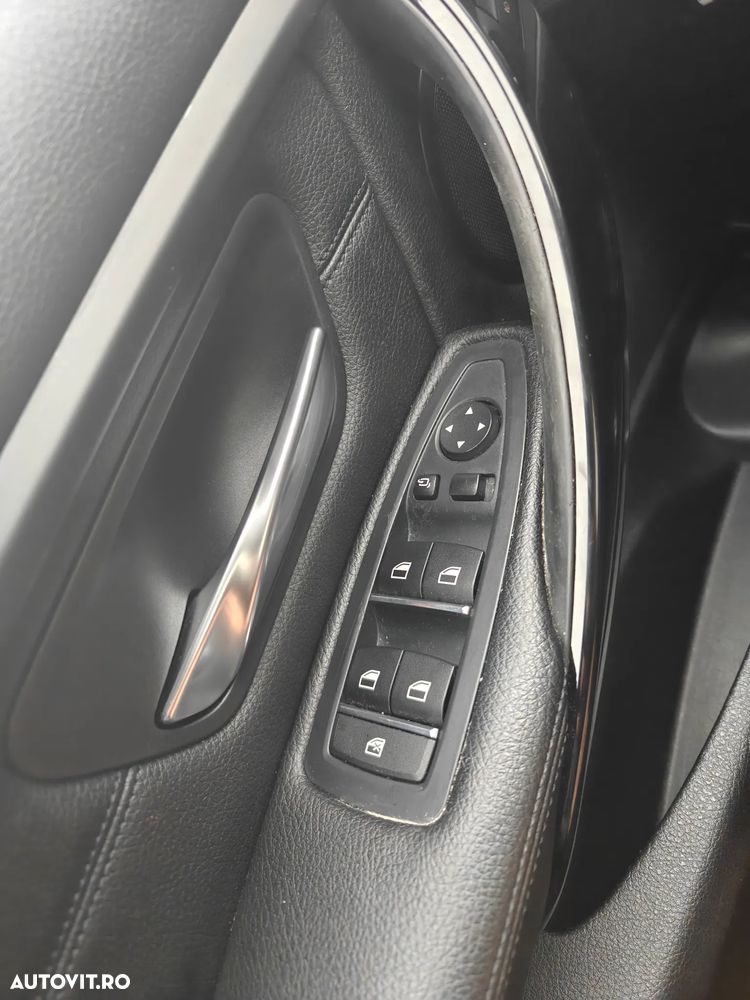 BMW Seria 3 330e iPerformance Advantage - 14