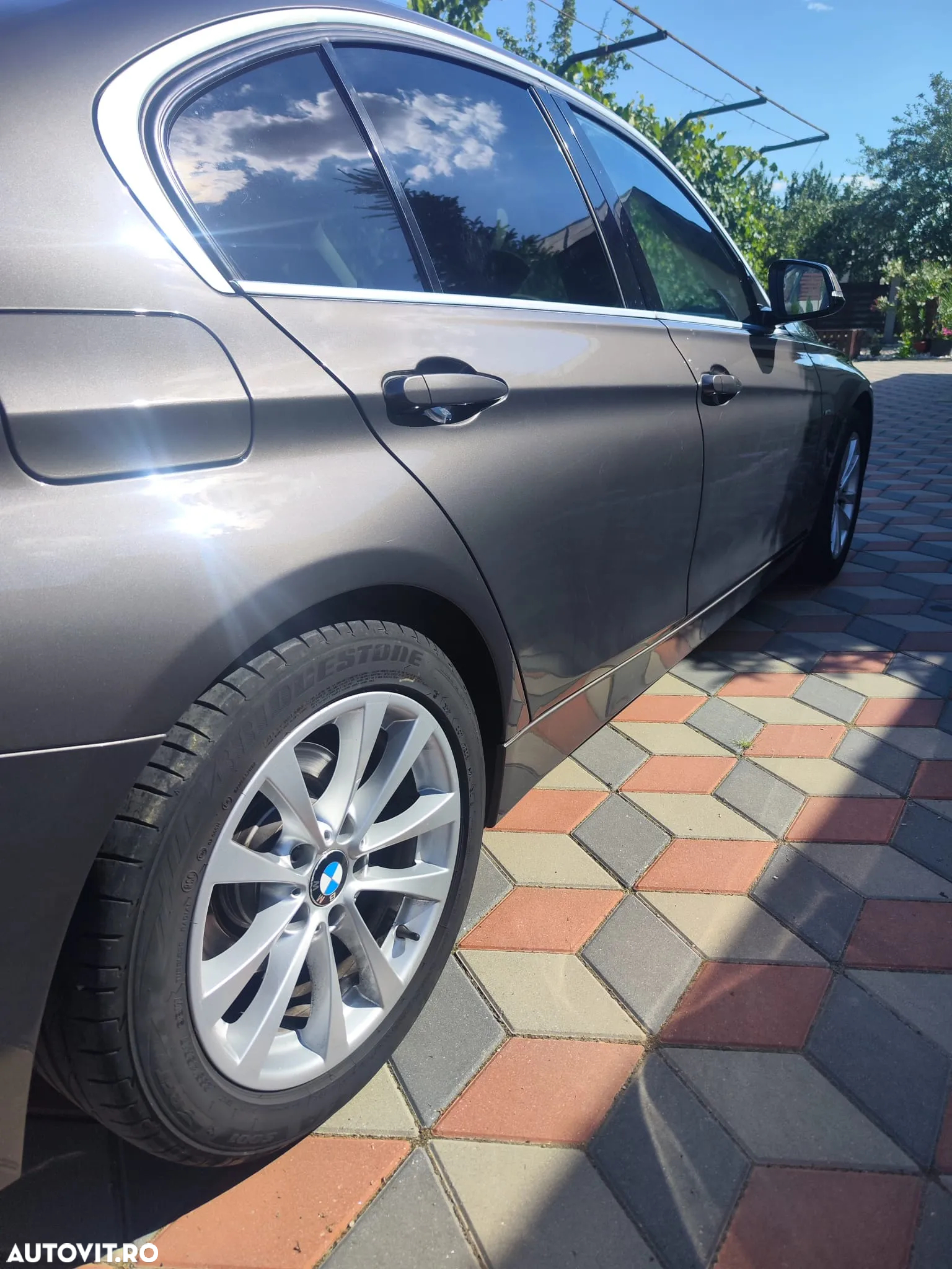 BMW Seria 3 316i Touring - 3
