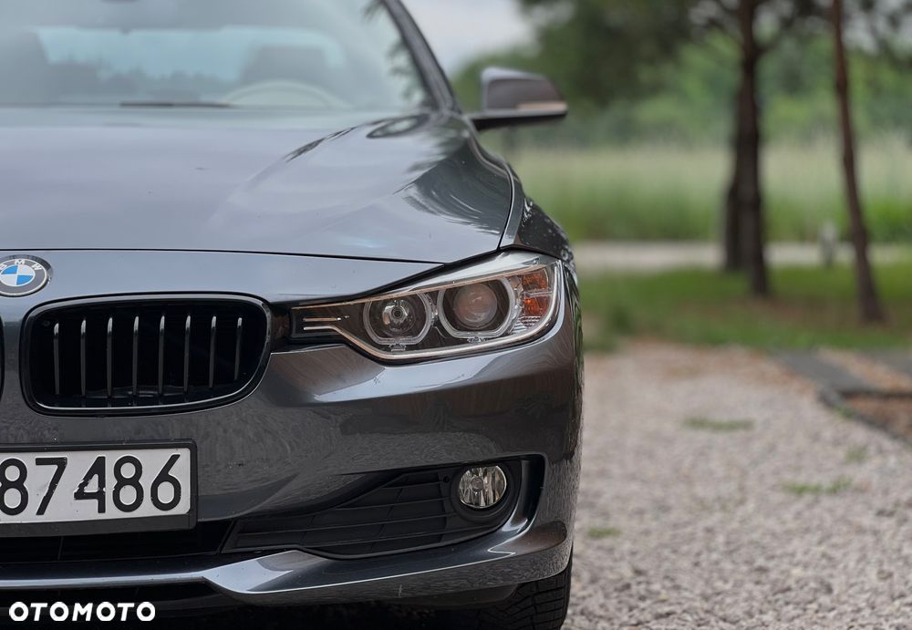 BMW Seria 3 328i Modern Line - 4