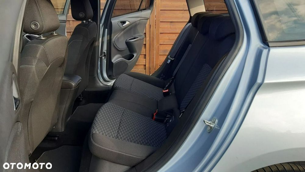 Opel Astra 1.4 Turbo Edition - 25