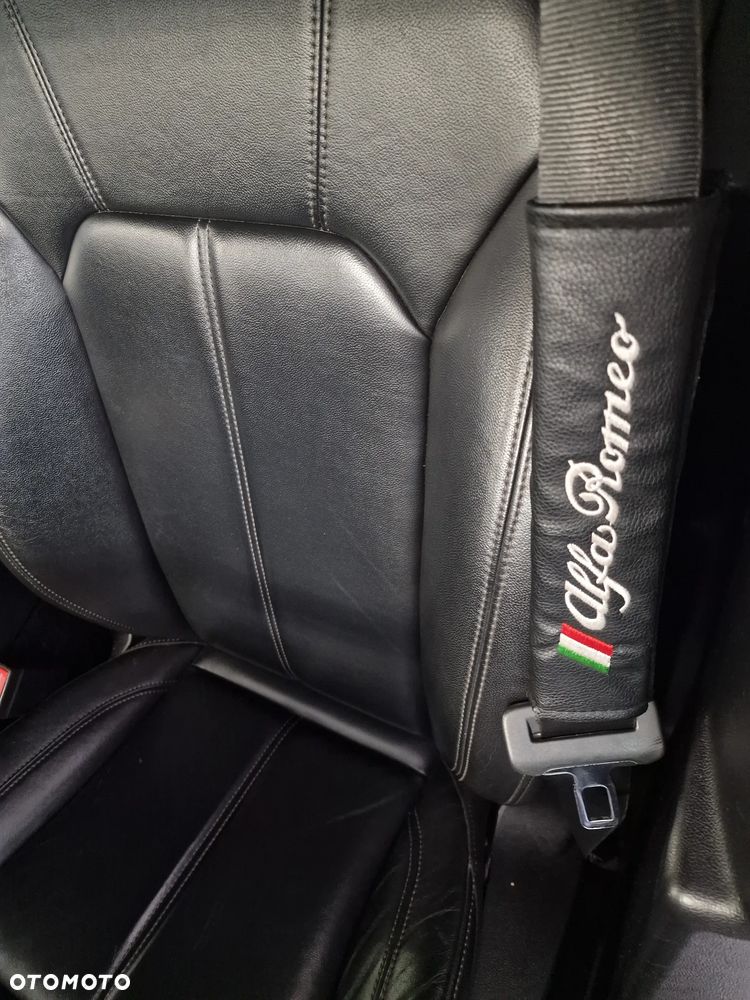 Alfa Romeo Stelvio 2.0 Turbo TI Q4 - 12