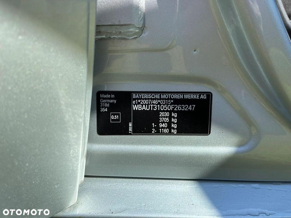 BMW Seria 3 318d - 12