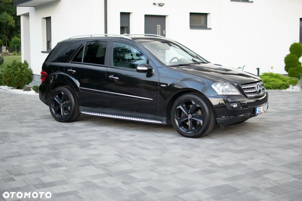 Mercedes-Benz ML - 7